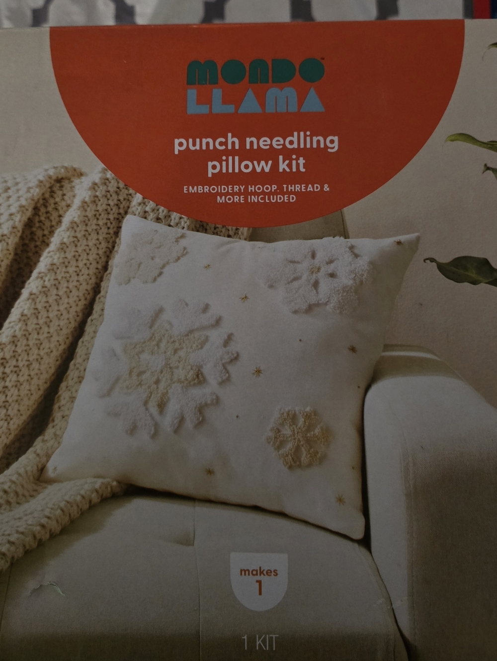 NIB - Mondo Llama Punch Needling Pillow Kit - Neutral Cream Pillow